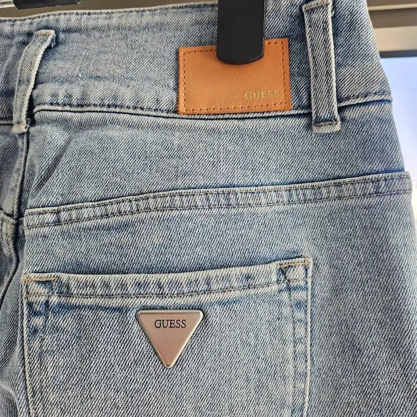 [BUNJANG] Guess Women's Bootcut Jeans / 게스 여성 부츠컷 청바지 25사이즈