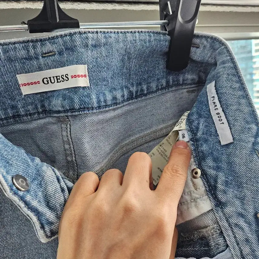 [BUNJANG] Guess Women's Bootcut Jeans / 게스 여성 부츠컷 청바지 25사이즈