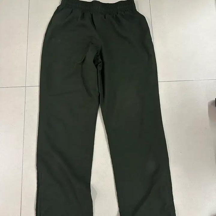 [BUNJANG] Nylon Pants Khaki / 언더아머 나일론팬츠 카키