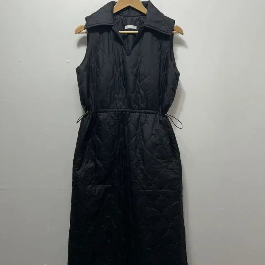 [BUNJANG] Black Quilted Long Vest Dress / 블랙 퀼팅 롱 조끼 원피스