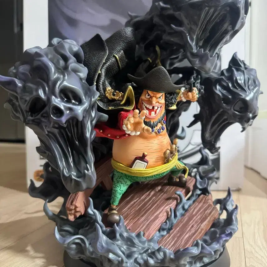 [BUNJANG] LBS Blackbeard Resin Figure / 원피스 LBS 검은수염레진 피규어 판매