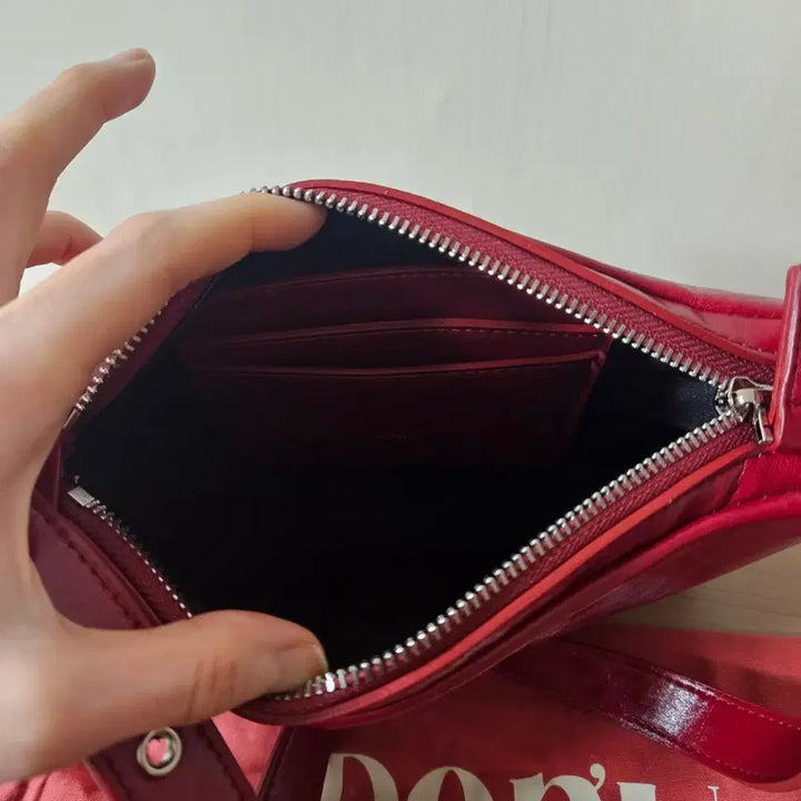 [BUNJANG] Deunue FOO Bag Two-Way Red Bag / 데누 FOO Bag 투웨이 레드백 정가17.8