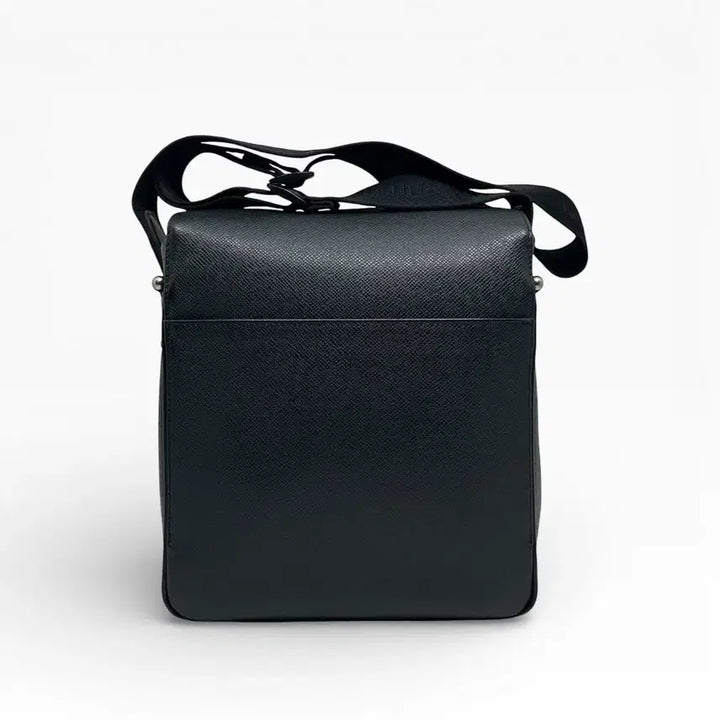 [BUNJANG] Louis Vuitton Taiga Messenger Crossbody Bag / 루이비통 타이가 메신저백 크로스백