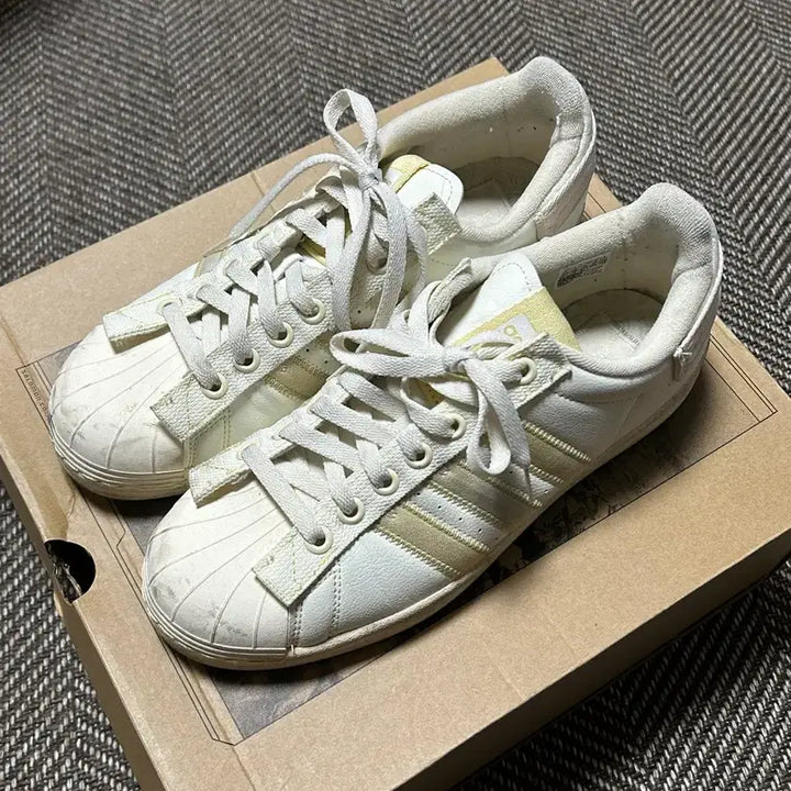 [BUNJANG] Superstar PARLEY White Sneakers / 슈퍼스타 x PARLEY 화이트