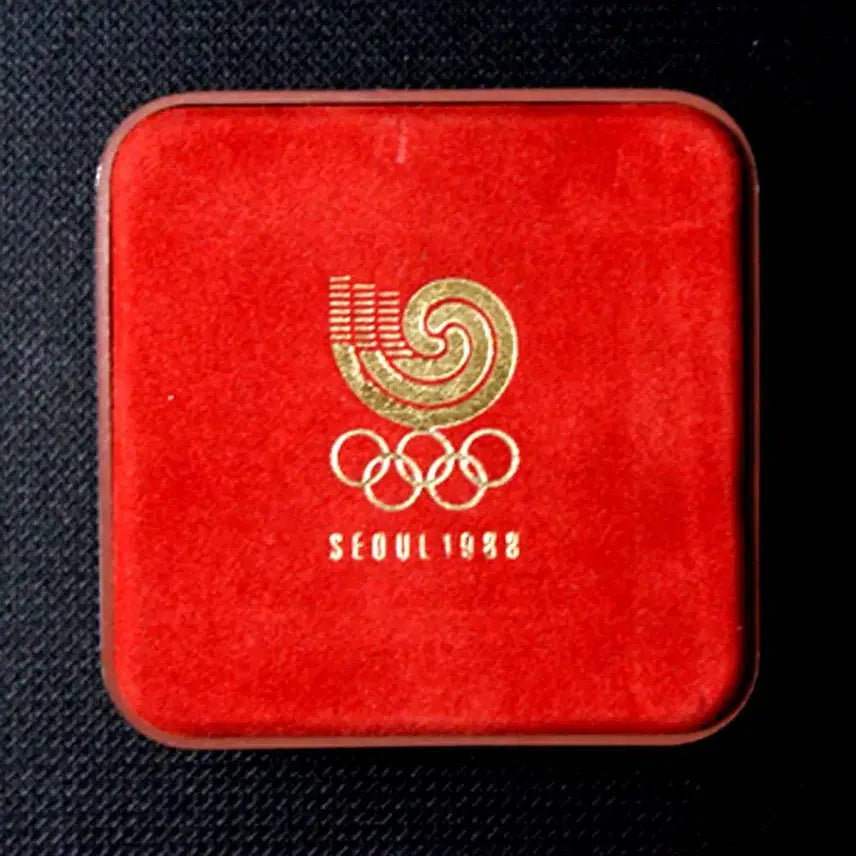 [BUNJANG] 1988 Seoul Olympics Diving Commemorative Silver Coin (Unused) / 1988년 서울올림픽 다이빙 기념주화 은화 미사용 케이스 + 보증서