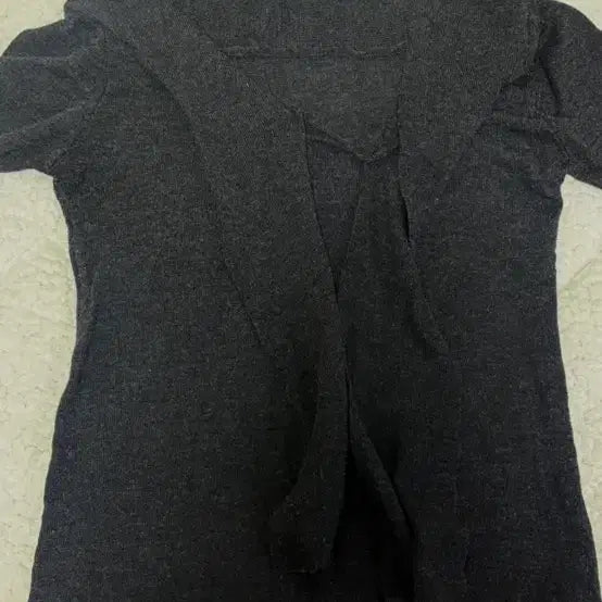 [BUNJANG] Unbranded Charcoal Tie Blouse / 타이티셔츠 설명참조