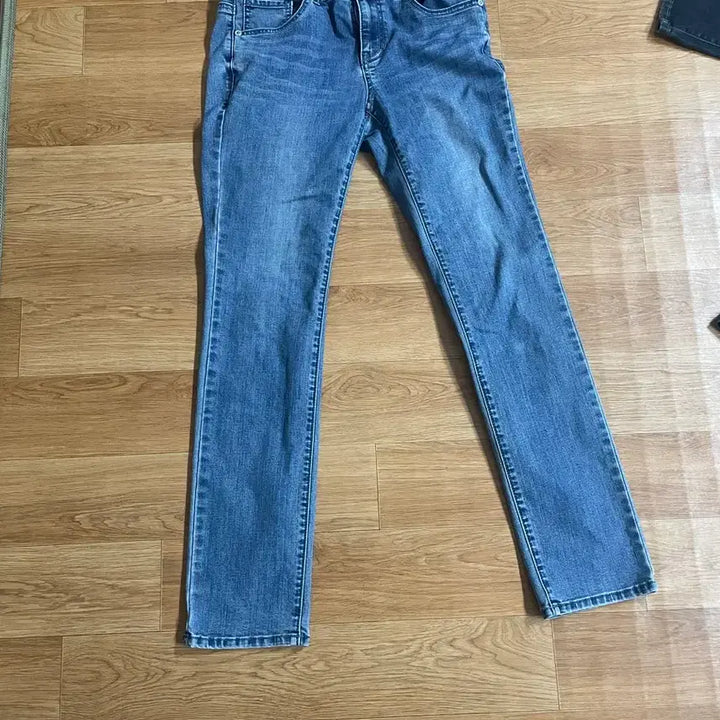 [BUNJANG] Guess Skinny Jeans / 게스 청바지(스키니진)