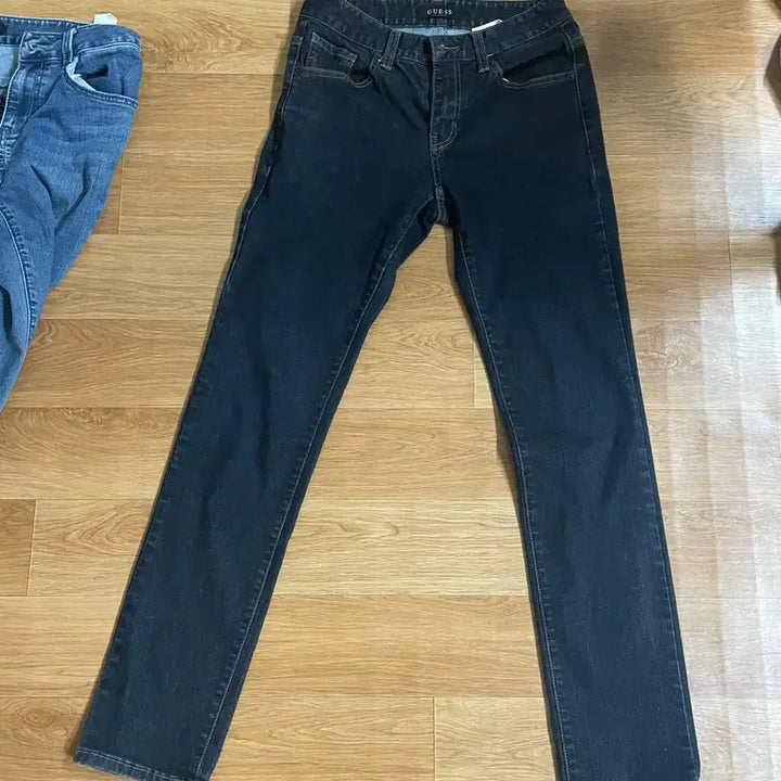 [BUNJANG] Guess Skinny Jeans / 게스 청바지(스키니진)