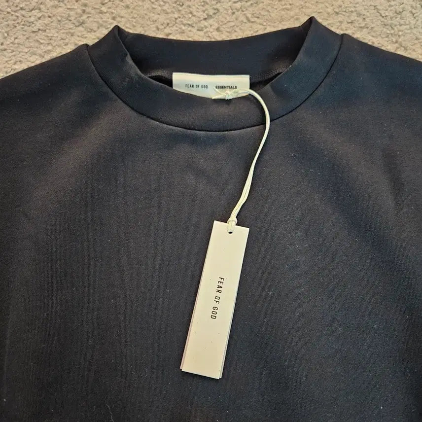 [BUNJANG] Fear of God Essentials Black Sweatshirt / 새상품) [L] 에센셜 Fear of God 블랙 맨투맨