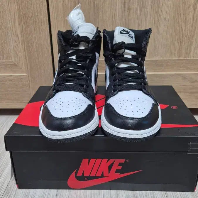 [BUNJANG] Jordan 1 Black White (2014) / [265] 조던1 범고래 (2014)