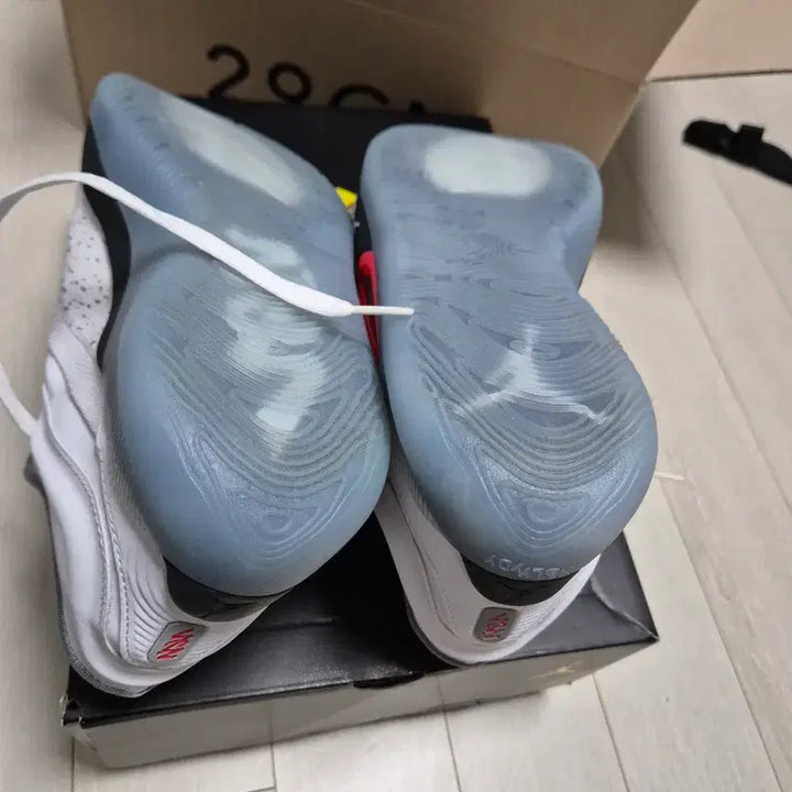 [BUNJANG] Jordan Zion 4 White/Black/Red Basketball Shoes 280 / 조던 자이온4 자이언4 화이트/블랙/레드 농구화 280