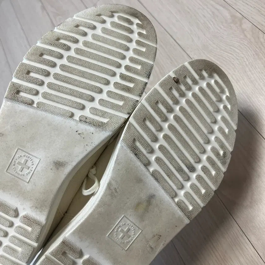 [BUNJANG] Dr. Martens Brooklee (White) / [300] 닥터마틴 브루클라인 (화이트)