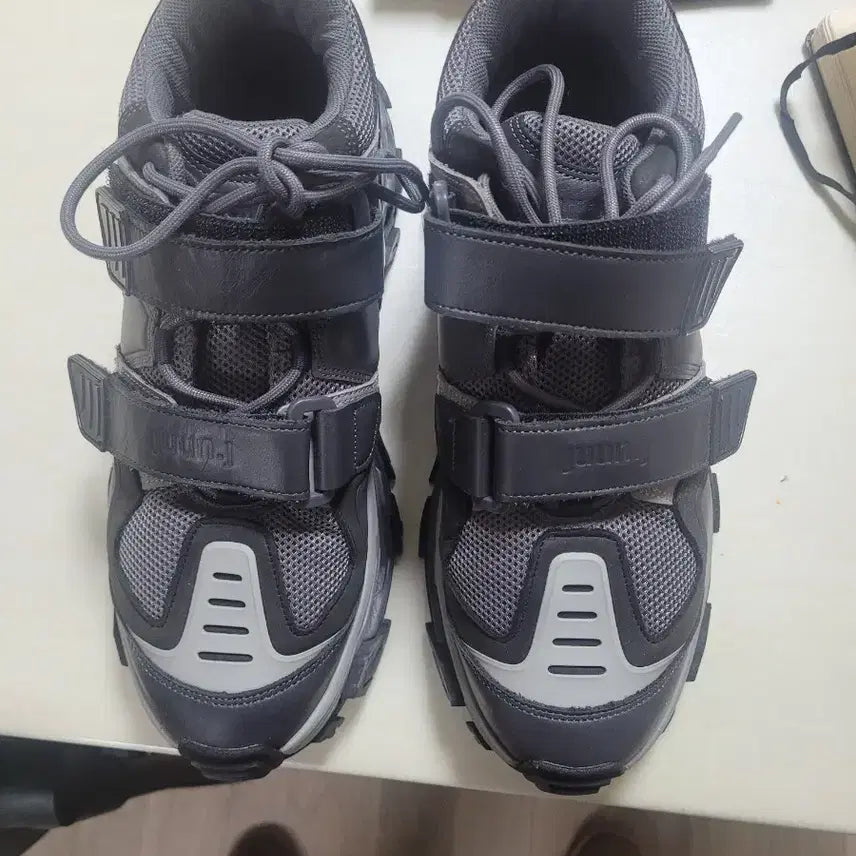 [BUNJANG] Juun.J Sneakers Size 43 / 준지 스니커즈 팝니다.