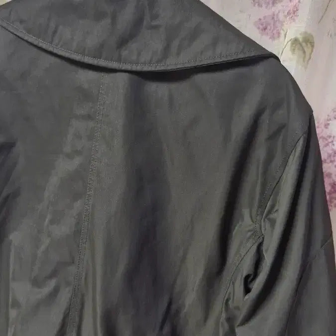 [BUNJANG] O'2nd Khaki Short Trench Coat (Size 55) / O'2nd 카키색 숏 트렌치 코트 (55)