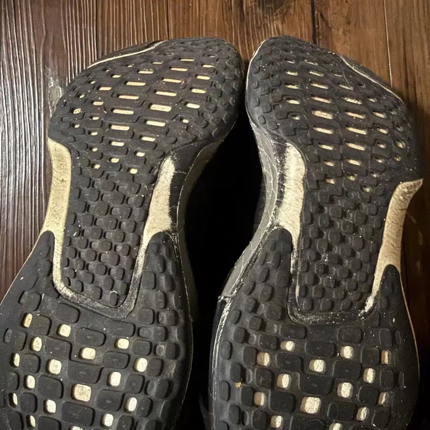 [BUNJANG] Nike Invincible 3 Running Shoes / 나이키 인빈서블3 270