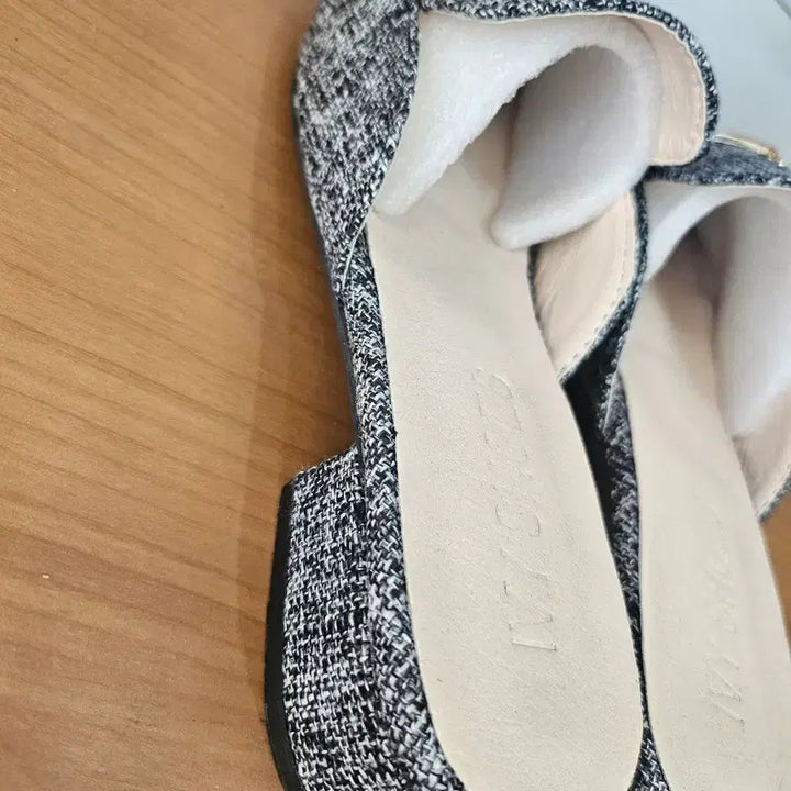 [BUNJANG] Ivy Shoes Tweed Mule Slippers / 아이비 슈즈 트위드 뮬 슬리퍼 새상품