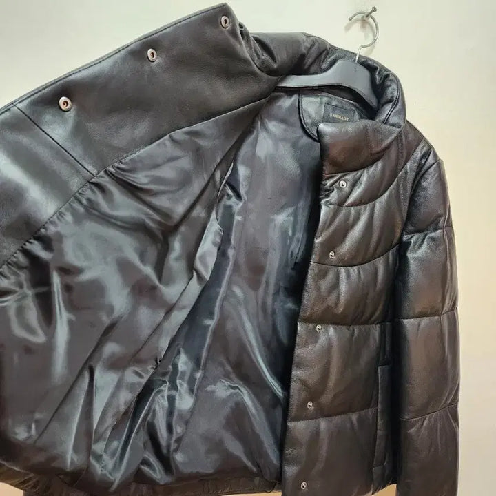 [BUNJANG] Kasina Goose Down Padded Jacket / 22년 카시바디 양가죽 구스패딩