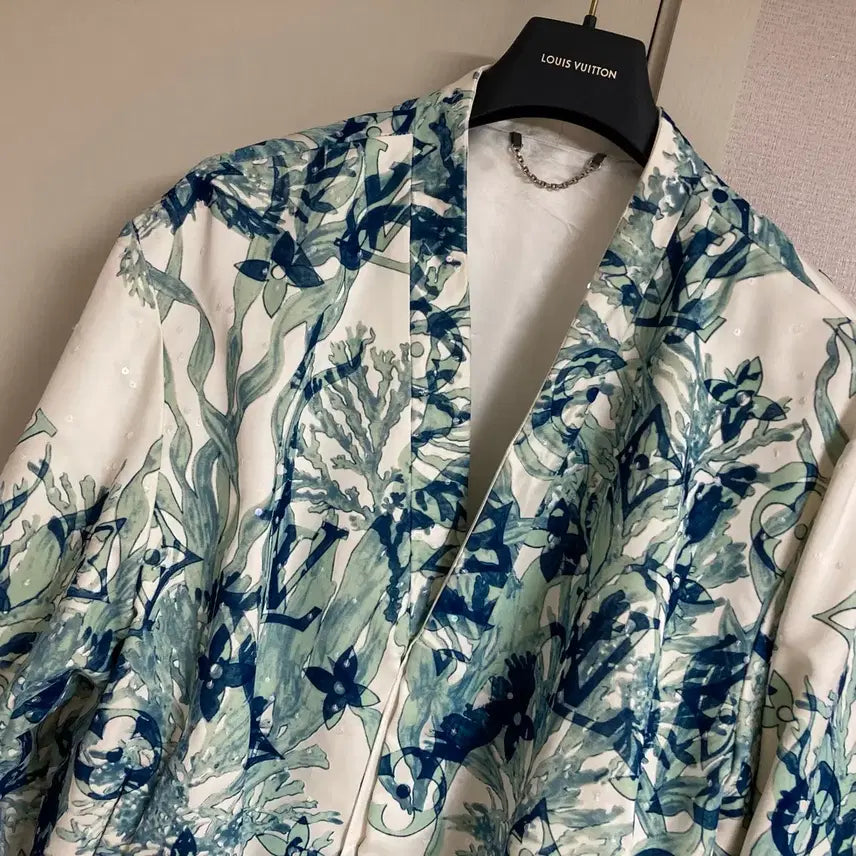 [BUNJANG] Louis Vuitton Embroidered Blouson Jacket / [50] 루이비통 실크 블렌드 엠브로이더드 블루종 자켓 830만원대