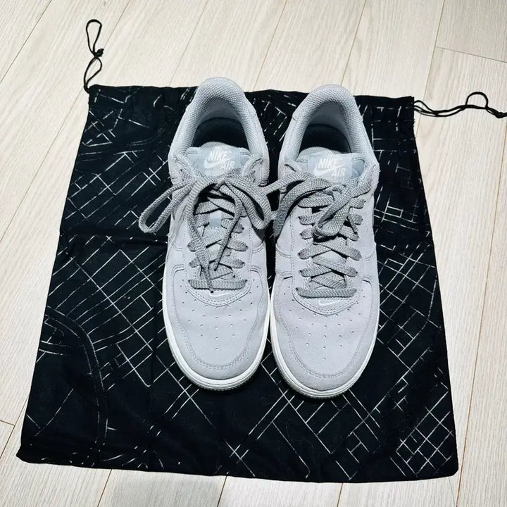 [BUNJANG] Nike Air Force 1 Low Top Sneakers / 나이키에어포스
