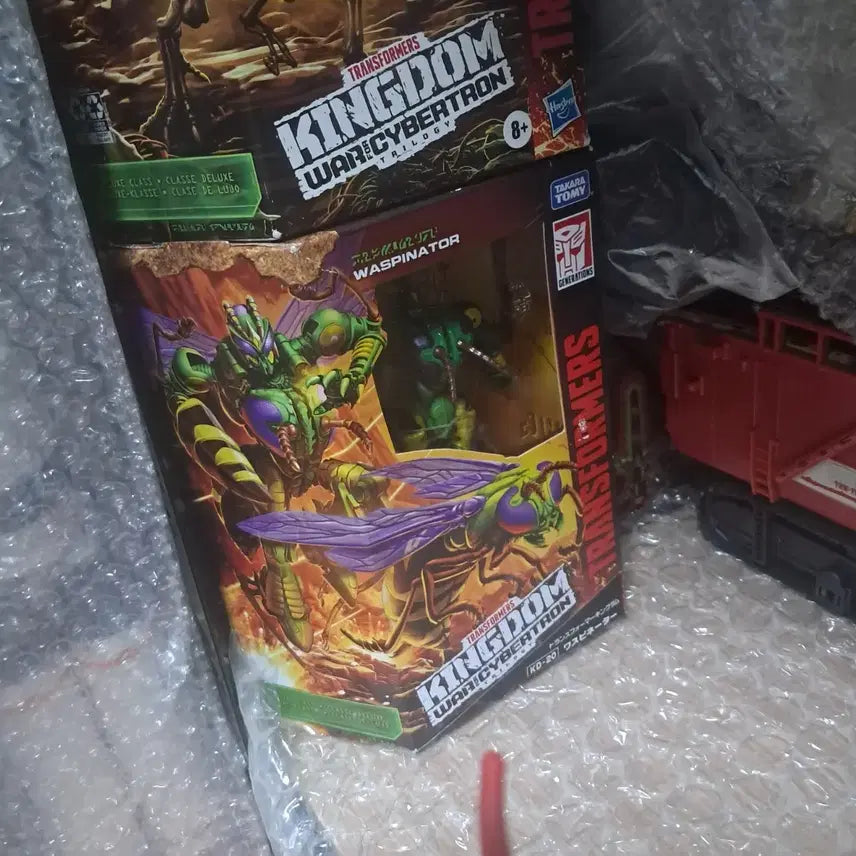 [BUNJANG] Transformers Kingdom Waspinator Sealed / 트랜스포머 킹덤 와스피네이토 미개봉 팝니다