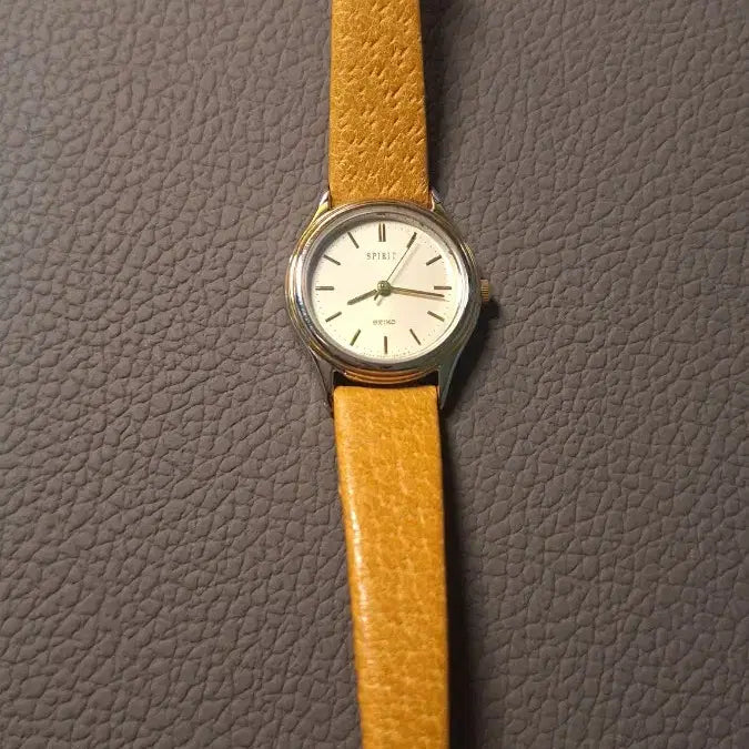 [BUNJANG] Seiko Spirit Yellow Leather Watch (Women's) / 세이코 스피릿 가죽 시계  여성용