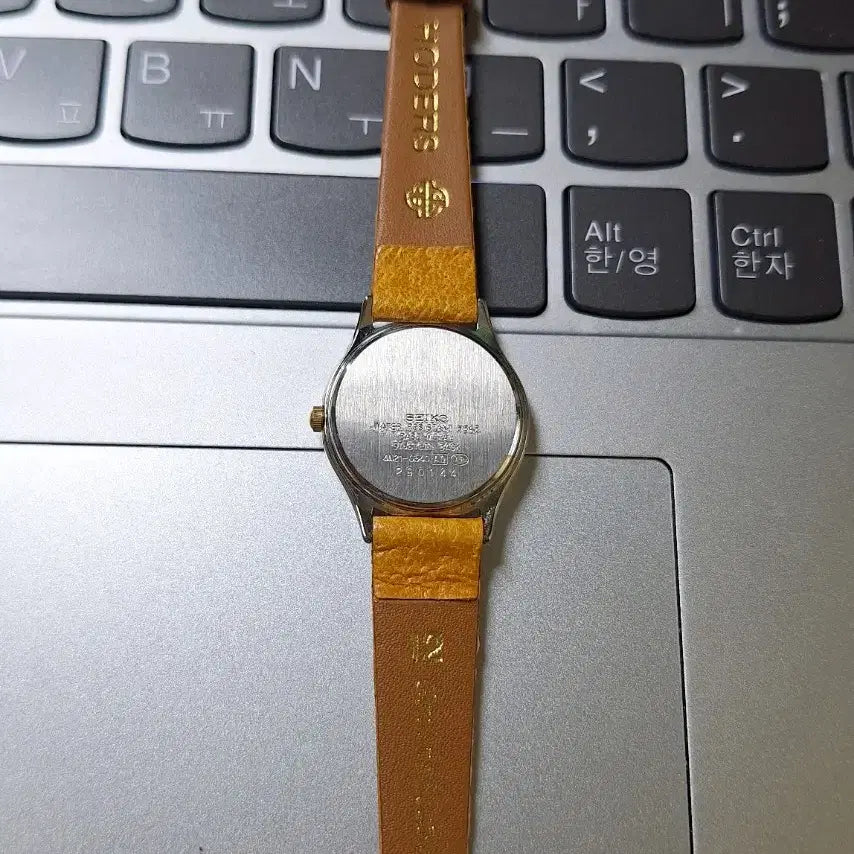 [BUNJANG] Seiko Spirit Yellow Leather Watch (Women's) / 세이코 스피릿 가죽 시계  여성용