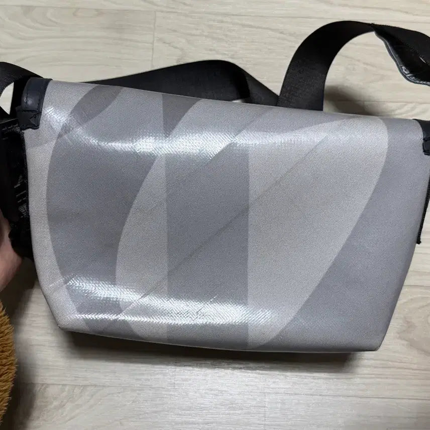 [BUNJANG] FREITAG HAWAII FIVE-O Messenger Bag - Gray - Mint Condition / 프라이탁 하와이파이브오 그레이 / 상태 최상 / 정품