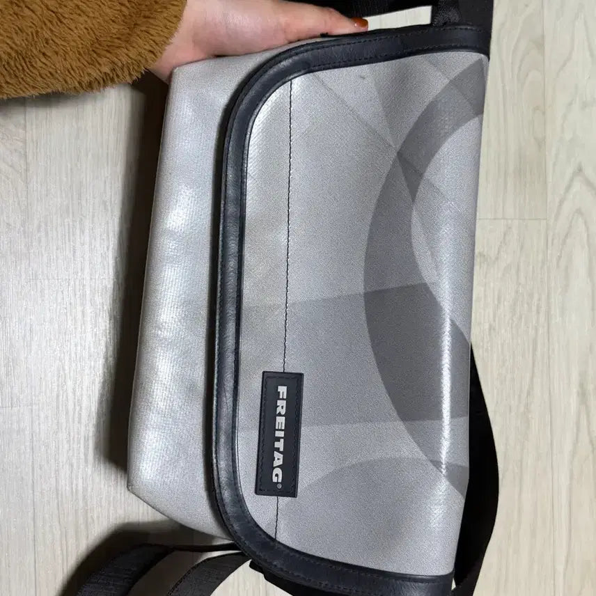 [BUNJANG] FREITAG HAWAII FIVE-O Messenger Bag - Gray - Mint Condition / 프라이탁 하와이파이브오 그레이 / 상태 최상 / 정품