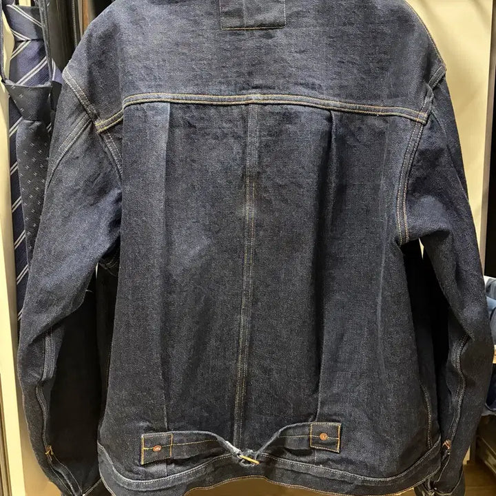 [BUNJANG] ITZY Ryujin Zippered Jacket / 뤠쓰 지쟌 1