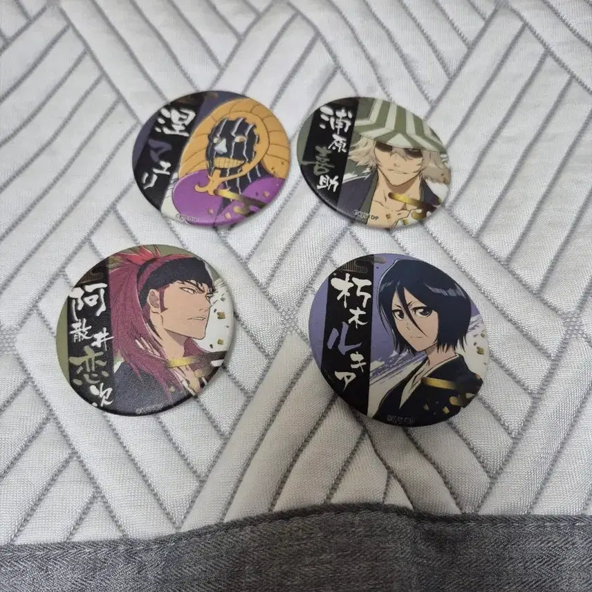 [BUNJANG] Bleach Character Badge 4-Piece Set / 블리치 캐릭터 뱃지 4종 세트