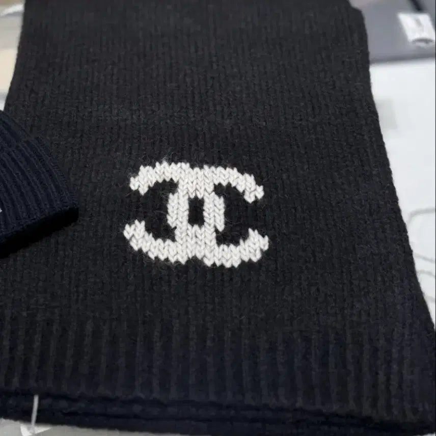 [BUNJANG] Chanel Cashmere Scarf Black / 샤넬 니트 캐시미어 스카프 블랙