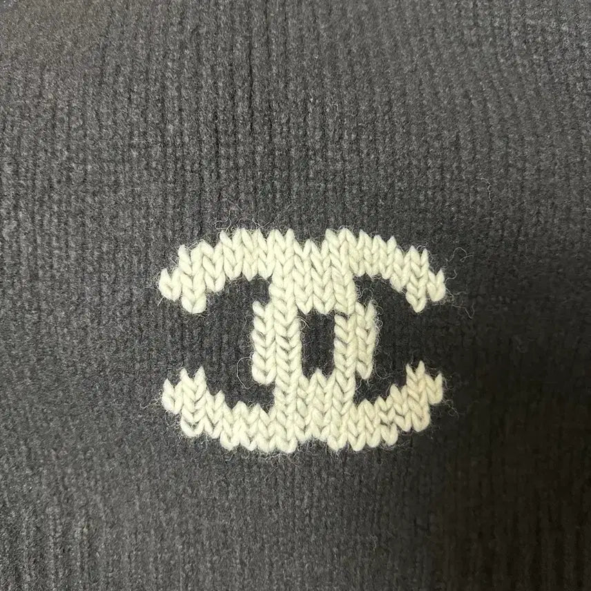 [BUNJANG] Chanel Cashmere Scarf Black / 샤넬 니트 캐시미어 스카프 블랙