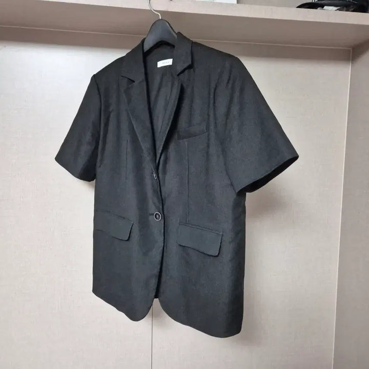 [BUNJANG] Moani Linen Two-Button Short Sleeve Jacket / 모아니 투버튼 린넨 반팔 자켓