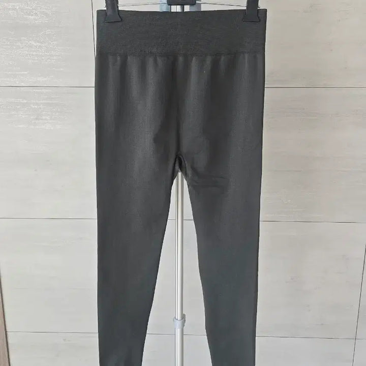 [SOLD OUT] 기모 레깅스 2종(카키,딥초코)