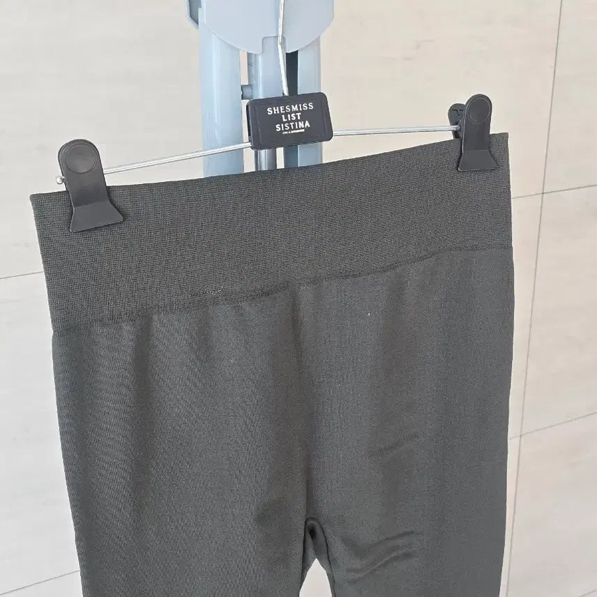 [SOLD OUT] 기모 레깅스 2종(카키,딥초코)