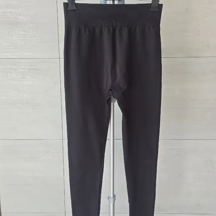 [SOLD OUT] 기모 레깅스 2종(카키,딥초코)