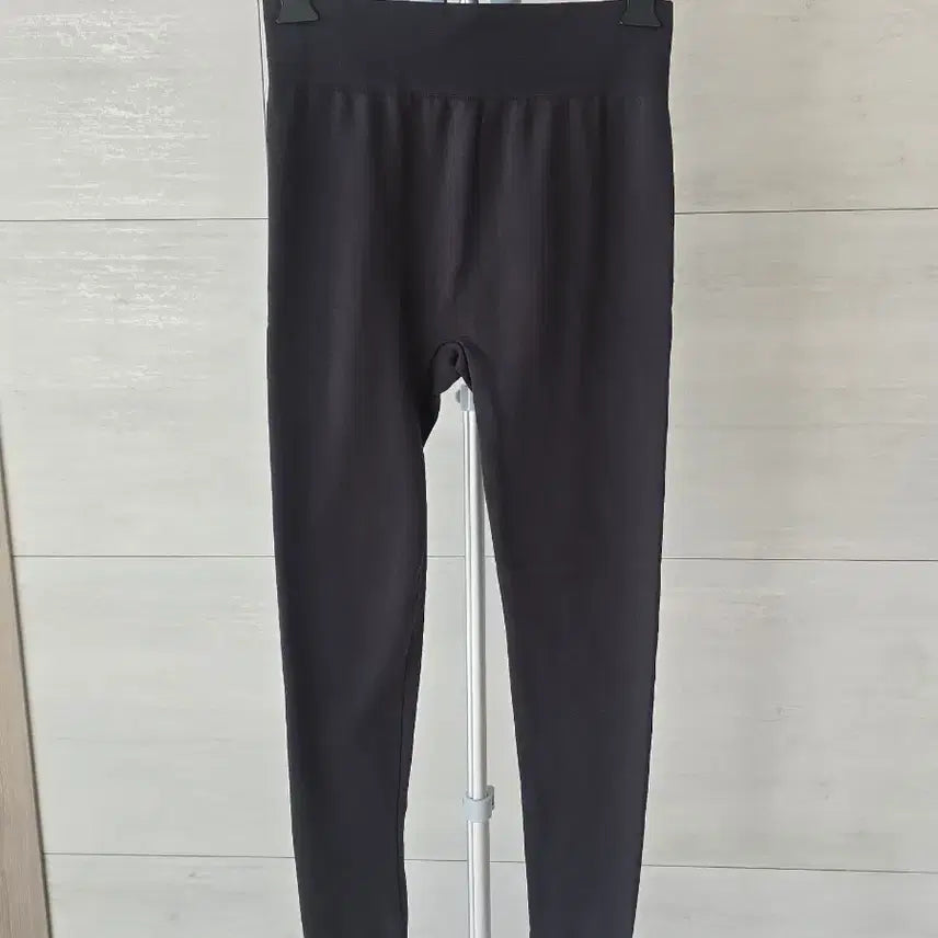 [SOLD OUT] 기모 레깅스 2종(카키,딥초코)