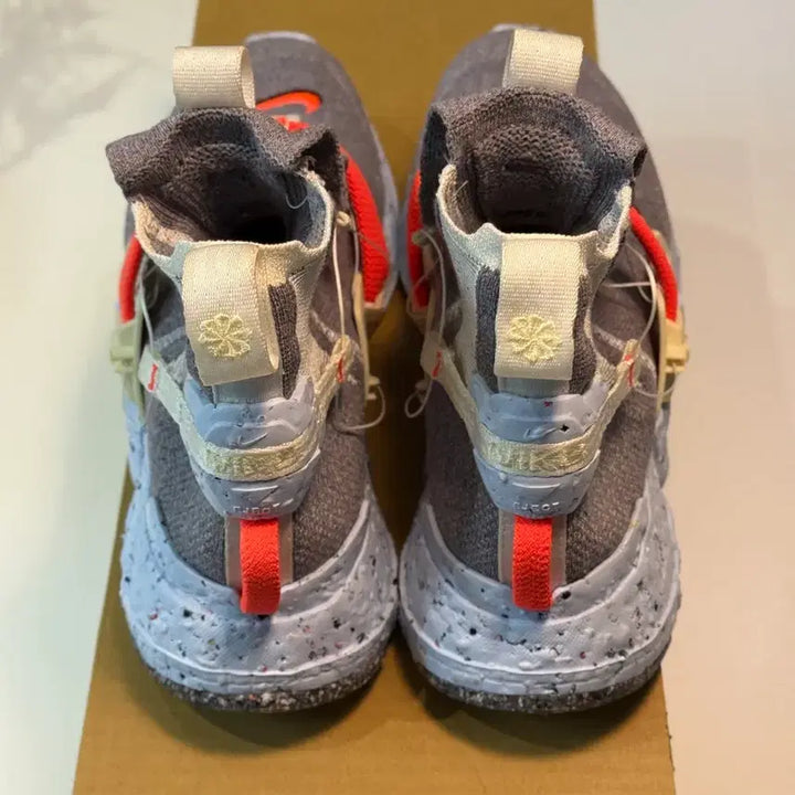 [BUNJANG] Nike Space Hippie 03 Vast Grey Hyper Crimson (Size 260) / [260] 나이키 스페이스 히피 03 배스트 그레이 하이퍼 크림슨