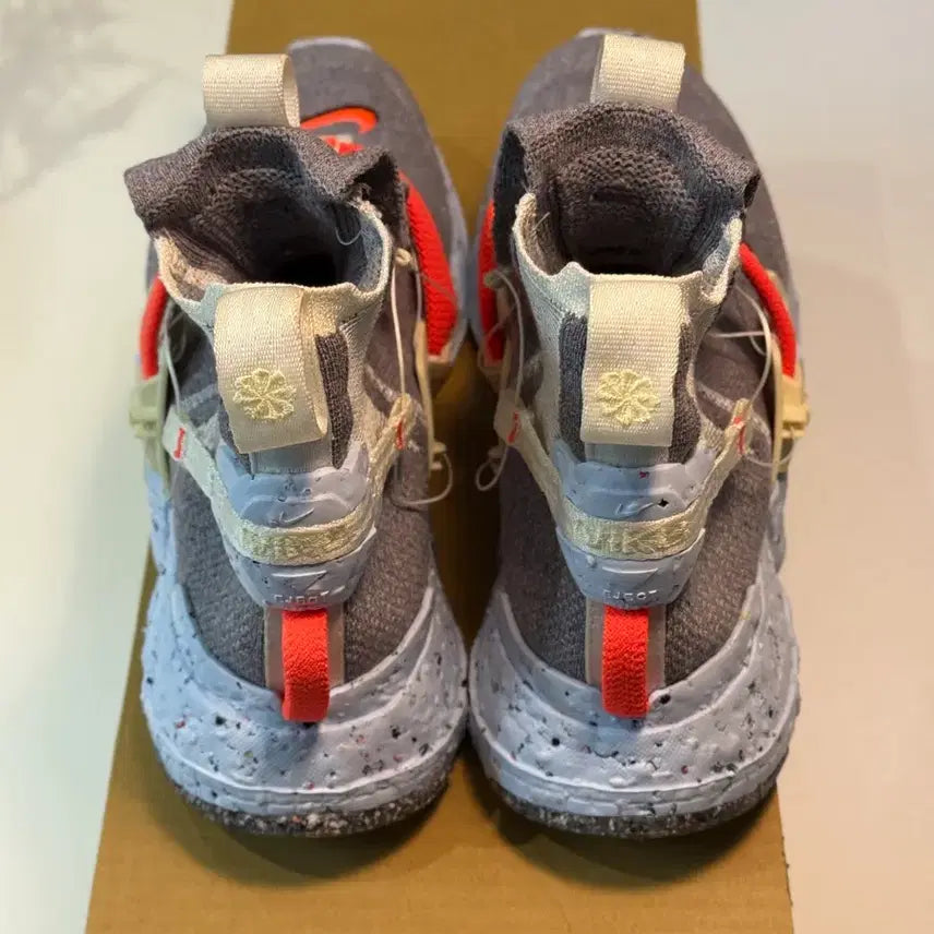 [BUNJANG] Nike Space Hippie 03 Vast Grey Hyper Crimson (Size 260) / [260] 나이키 스페이스 히피 03 배스트 그레이 하이퍼 크림슨