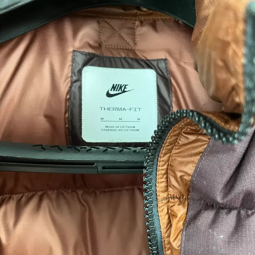 [BUNJANG] Brown Down Padded Jacket / 나이키 브라운 다운 패딩