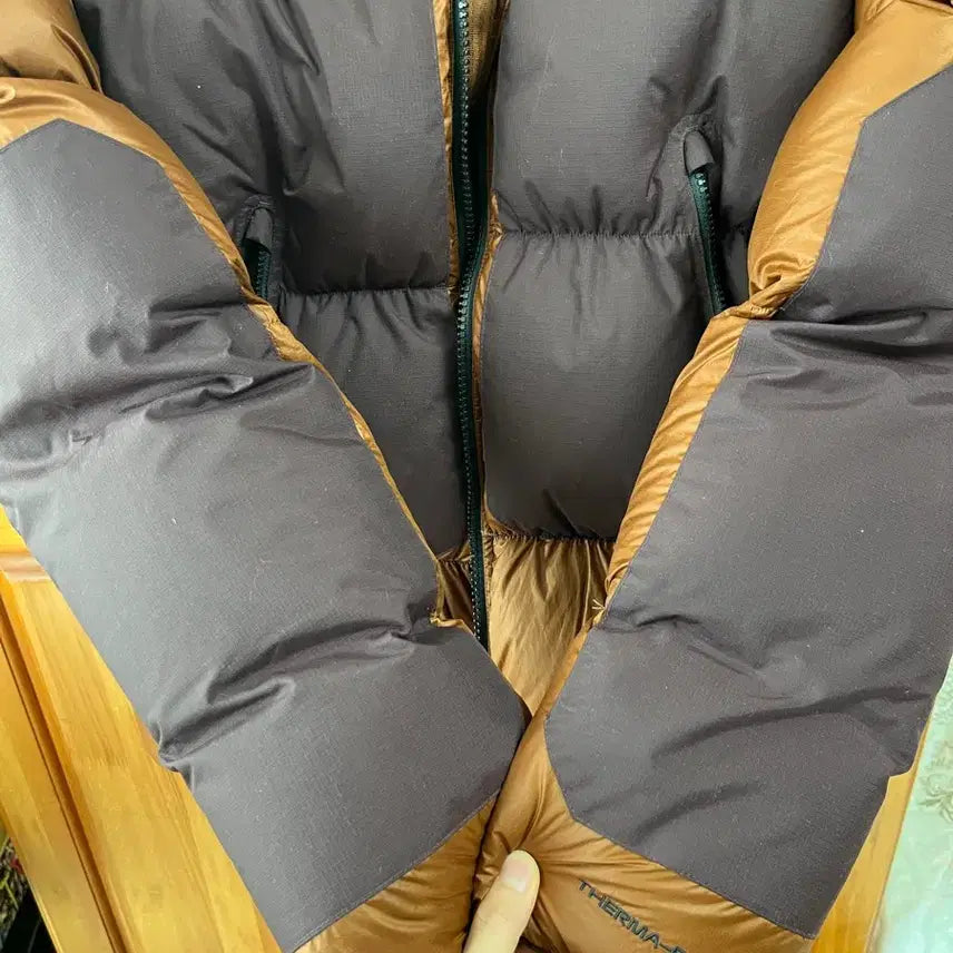 [BUNJANG] Brown Down Padded Jacket / 나이키 브라운 다운 패딩