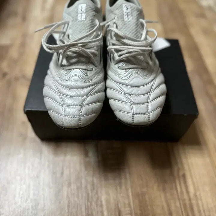 [BUNJANG] Mizuno Morelia Neo IV Beta JPN 275 / 미즈노 모렐리아 네오4 베타 JPN 275