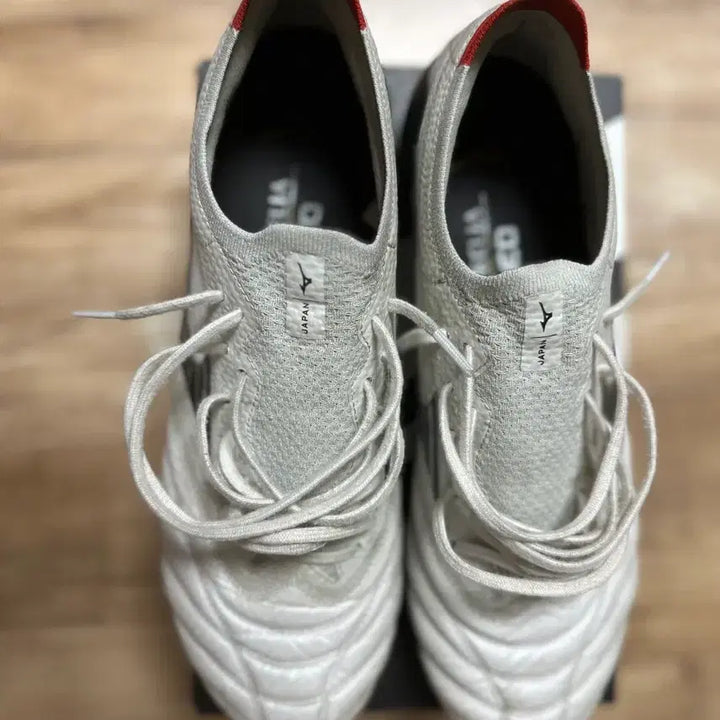 [BUNJANG] Mizuno Morelia Neo IV Beta JPN 275 / 미즈노 모렐리아 네오4 베타 JPN 275