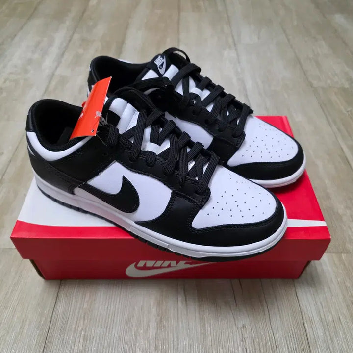 [BUNJANG] Nike Dunk Low (Panda) Sneakers / 나이키 덩크 로우 (범고래)