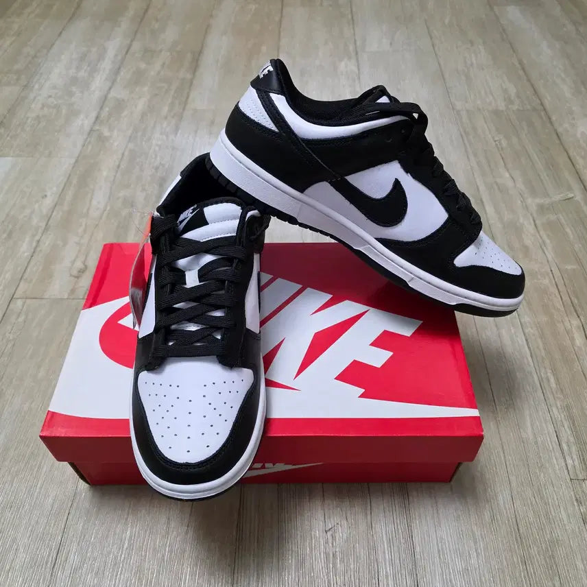 [BUNJANG] Nike Dunk Low (Panda) Sneakers / 나이키 덩크 로우 (범고래)