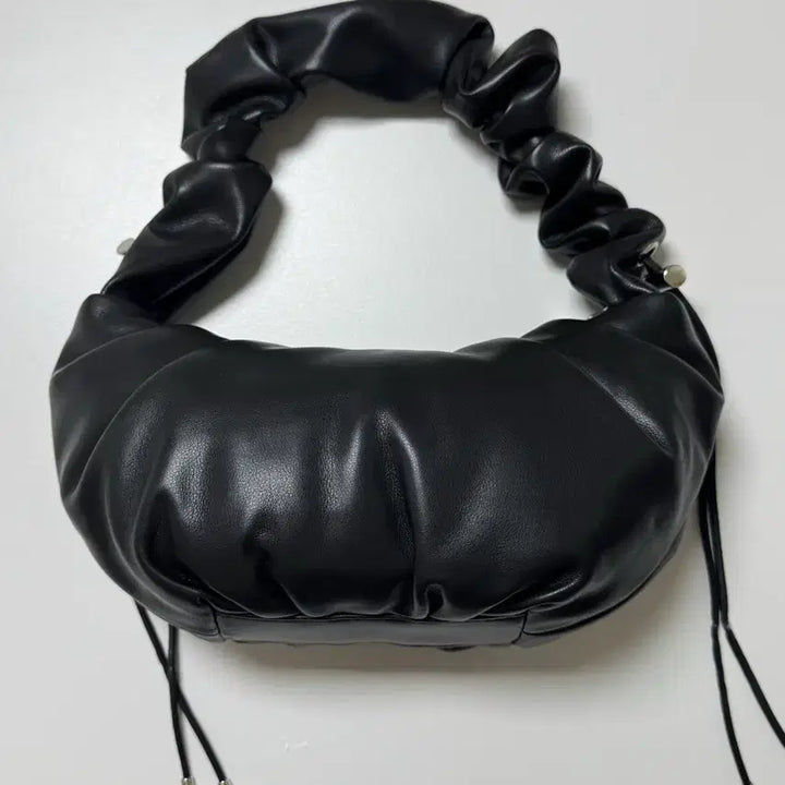 [BUNJANG] Trimage Dumpling Classic Shoulder Bag - Black / 트리마치 덤플링 숄더백 블랙 1회 착용 (98000원)