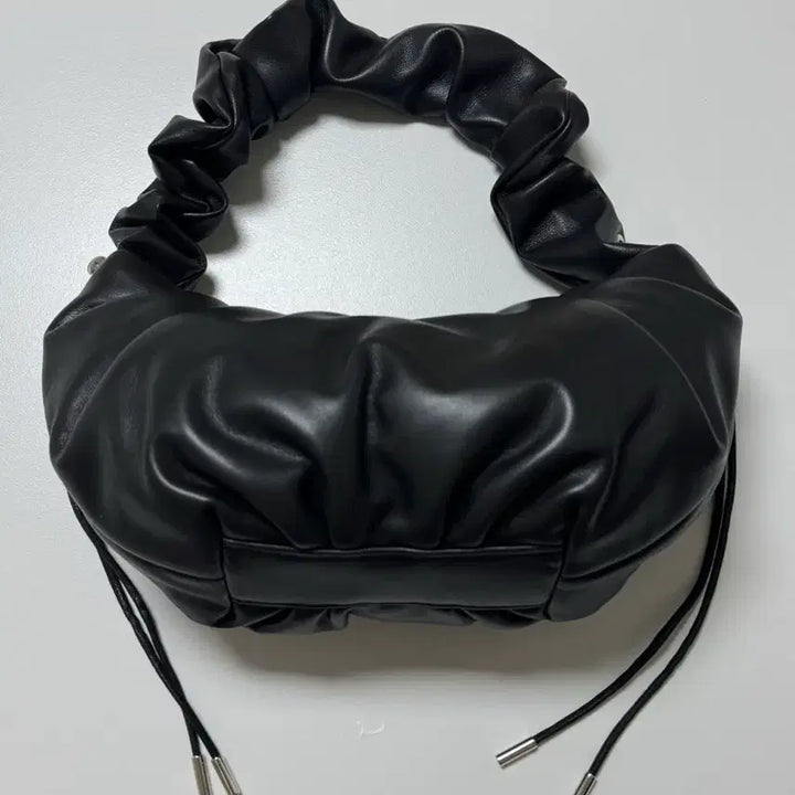 [BUNJANG] Trimage Dumpling Classic Shoulder Bag - Black / 트리마치 덤플링 숄더백 블랙 1회 착용 (98000원)