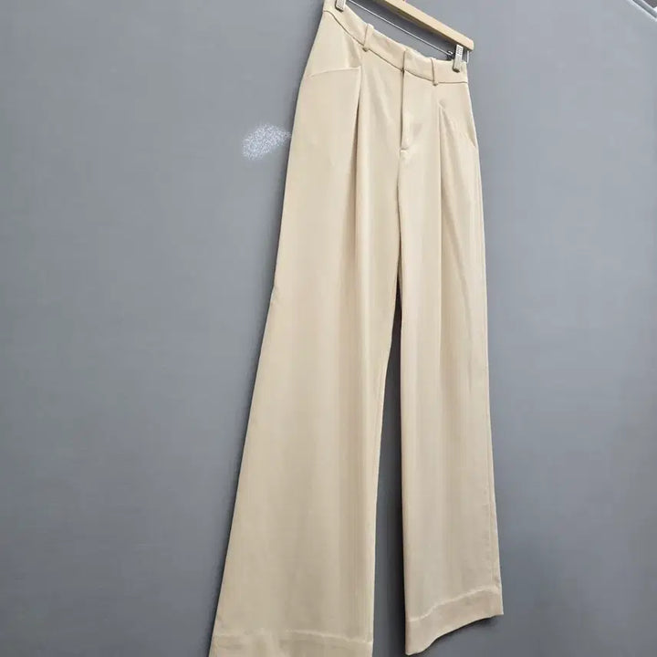 [BUNJANG] And Other Stories Ivory Pleated Wide Pants (EUR 34) / 앤아더 스토리즈 아이보리 핀턱 와이드 팬츠(EUR34)