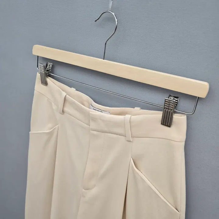 [BUNJANG] And Other Stories Ivory Pleated Wide Pants (EUR 34) / 앤아더 스토리즈 아이보리 핀턱 와이드 팬츠(EUR34)