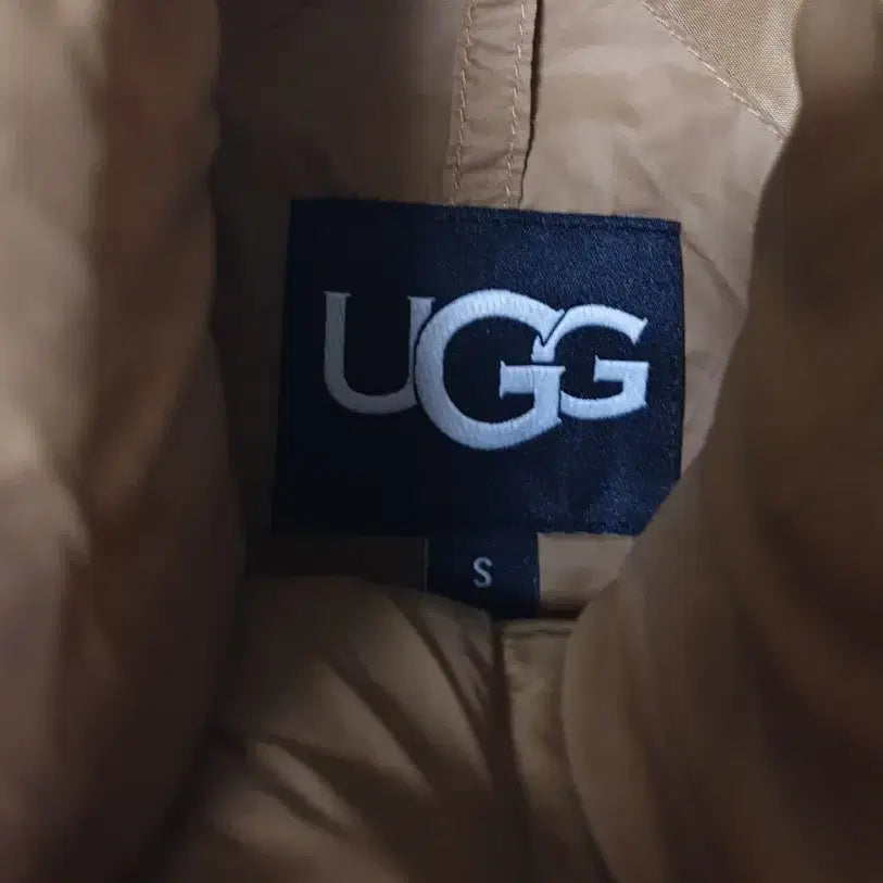 [BUNJANG] UGG Puffer Down Jacket / UGG 푸퍼패딩 판매합니다